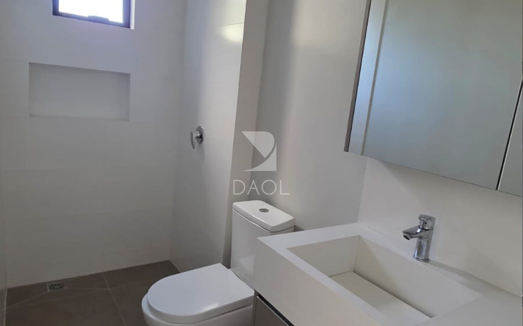 Apartamento 2 Quartos à venda no Bairro Guabirotuba em Curitiba - Banheiro 01 - Daol Empreendimentos